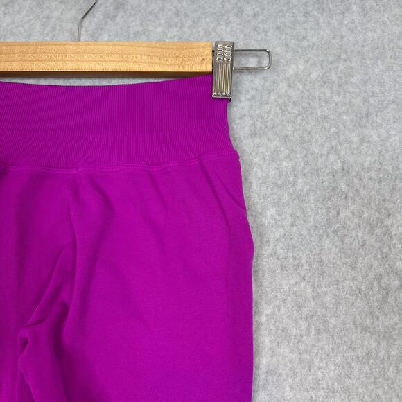 Bombshell Sportswear Pink Fuchsia Figure Scrunch Shorts Size XS - Picture 3 of 5